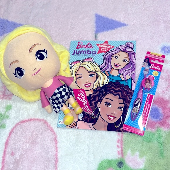 Barbie Bundle - Picture 3 of 11